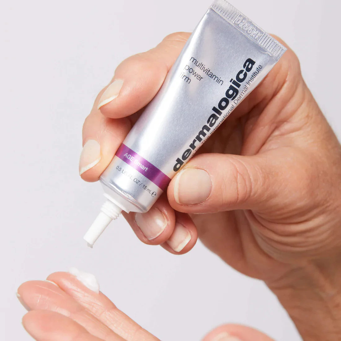 multivitamin power firm eye cream